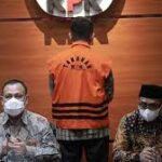 firli tahan pejabat pajak