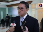 Anggota_Komisi_I_DPR_RI_Dave_Laksono__saat_ditemui_oleh_Parlementaria_usai_Rapat_Paripurna_di_Komple20260702153633