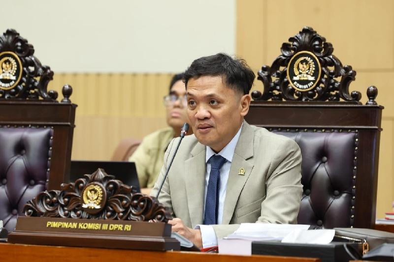 Ketua_Komisi_III_DPR_RI__Habiburokhman__dalam_rangkaian_fit_and_proper_test_calon_hakim_agung_dan_ha20260813144857