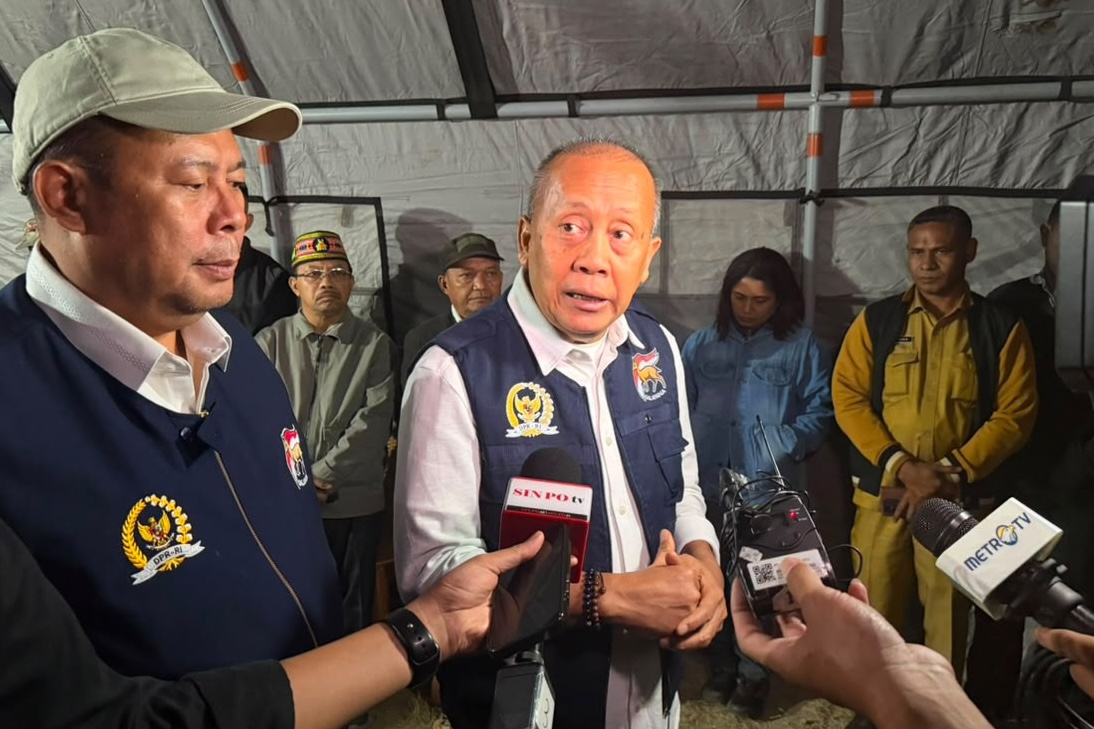 Wakil_Ketua_DPR_RI__Saan_Mustopa__dalam_rapat_koordinasi_penanganan_bencana_bersama_Satuan_Tugas_Pen20260817085950