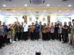 Ketua_BAKN_DPR_RI__Andreas_Eddy_Susetyo_di_dampingi_Wakil_Ketua_BAKN_DPR_RI_Amin_AK_saat_menerima_ku20260915161142