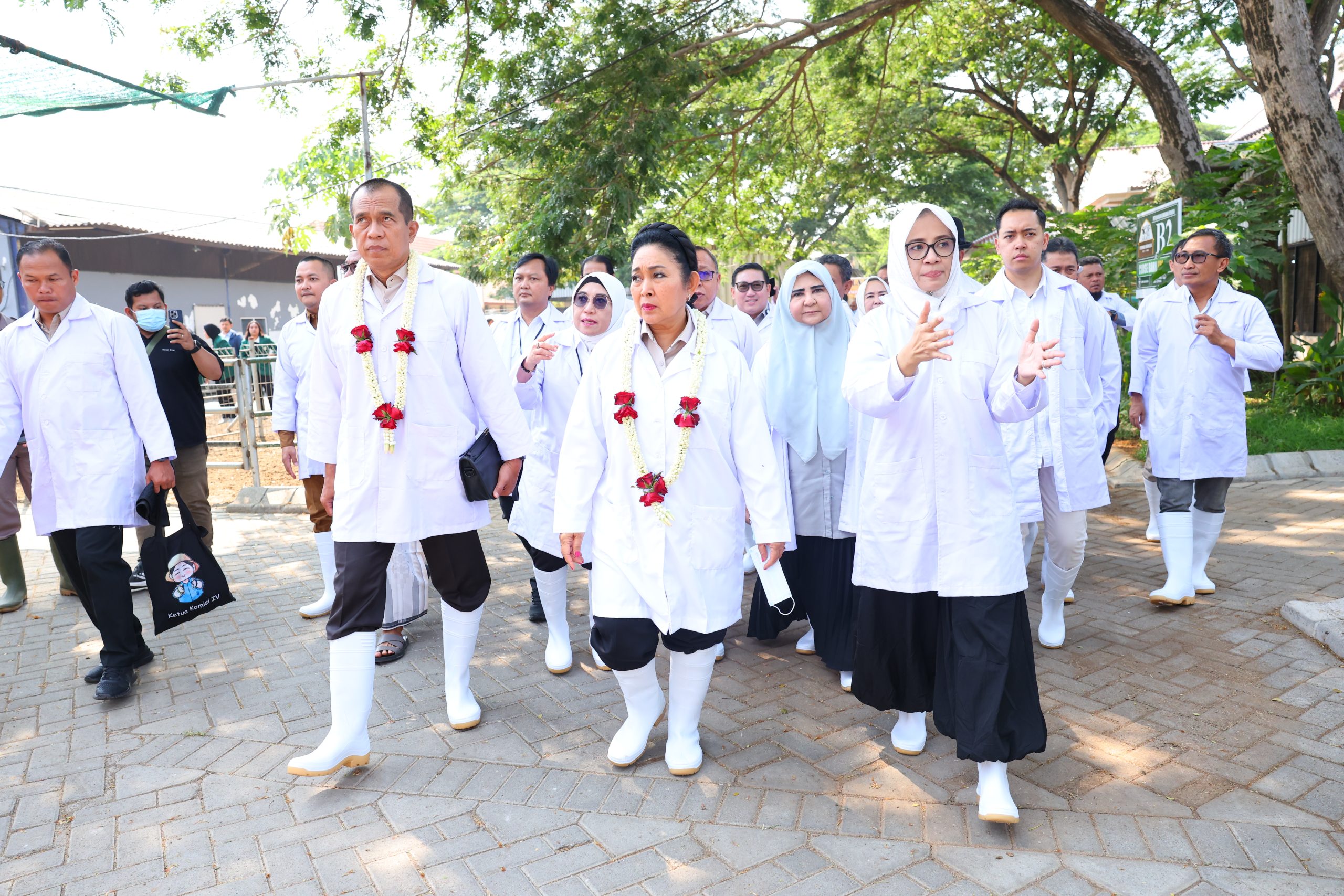 Tim_Kunjungan_Kerja_Komisi_IV_DPR_RI_ke_Koperasi_Usaha_Tani_Ternak__KUTT__Suka_Makmur__Kabupaten_Pas20260928144226